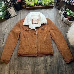 Brown corduroy jacket sherpa lined
